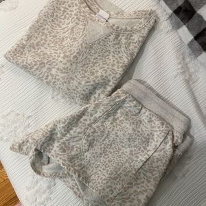 Matching Cheetah Print Set!!